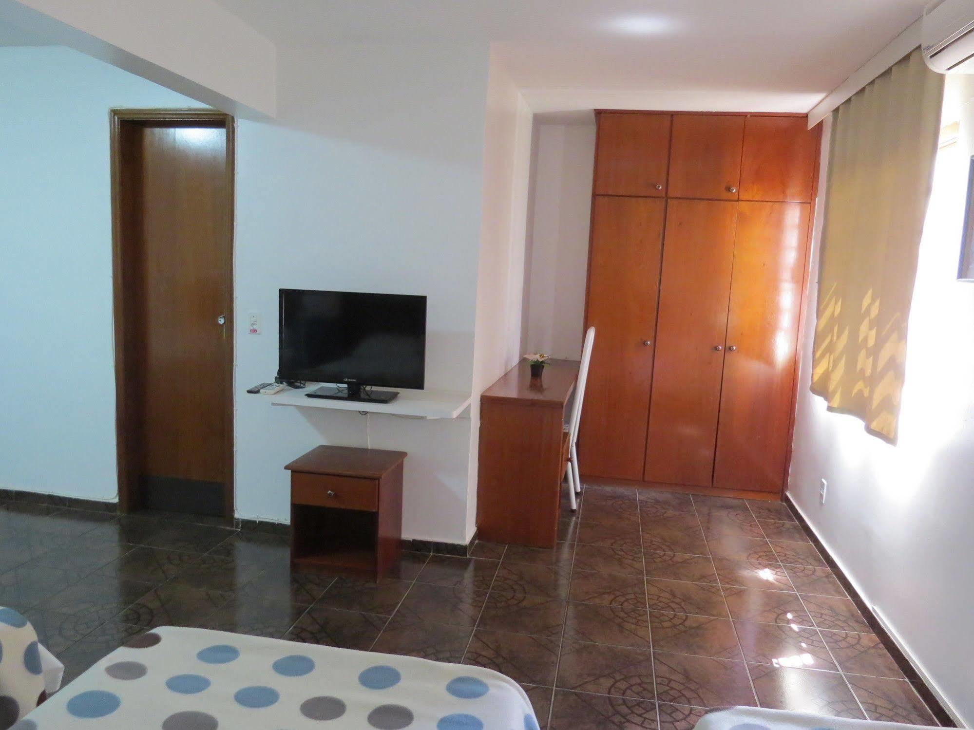Ht Suites Mobiliadas Brasília Luaran gambar